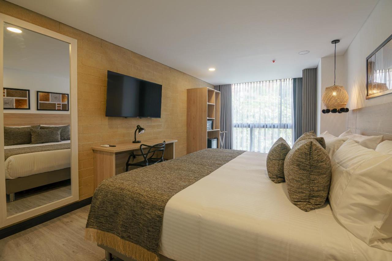 First Class Hotel เมเดยิน ภายนอก รูปภาพ