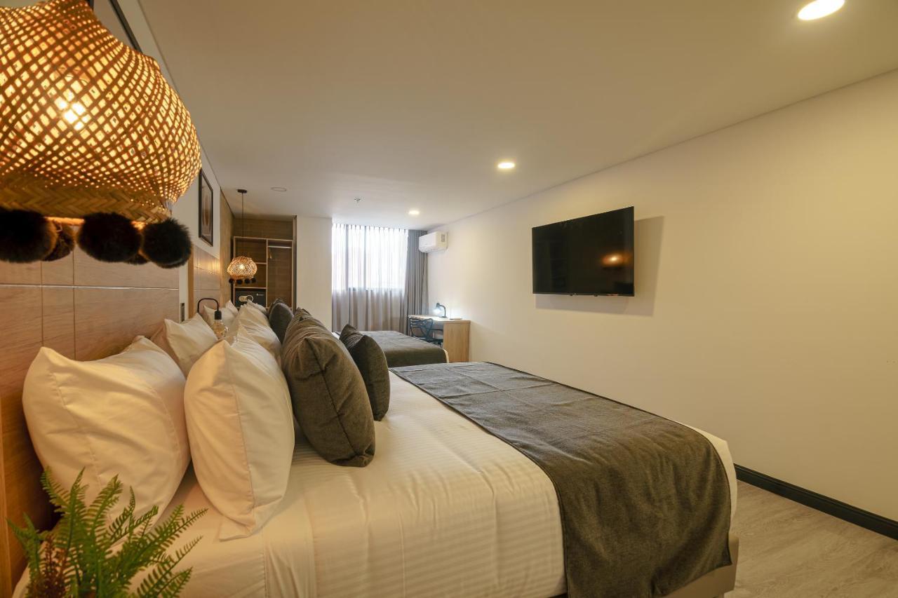 First Class Hotel เมเดยิน ภายนอก รูปภาพ