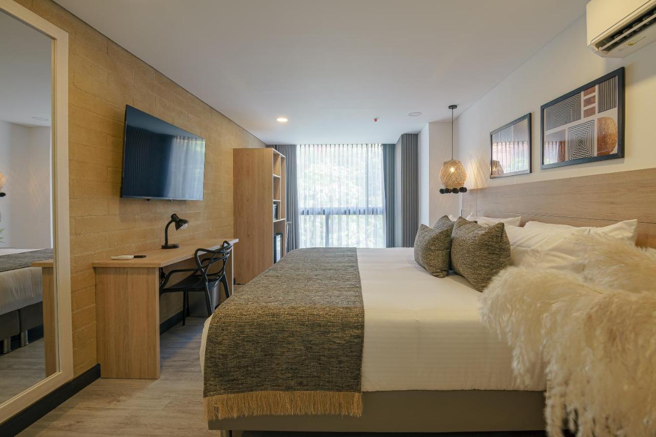 First Class Hotel เมเดยิน ภายนอก รูปภาพ