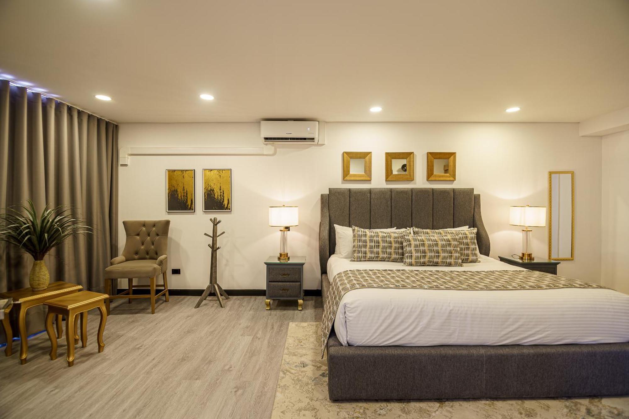 First Class Hotel เมเดยิน ภายนอก รูปภาพ
