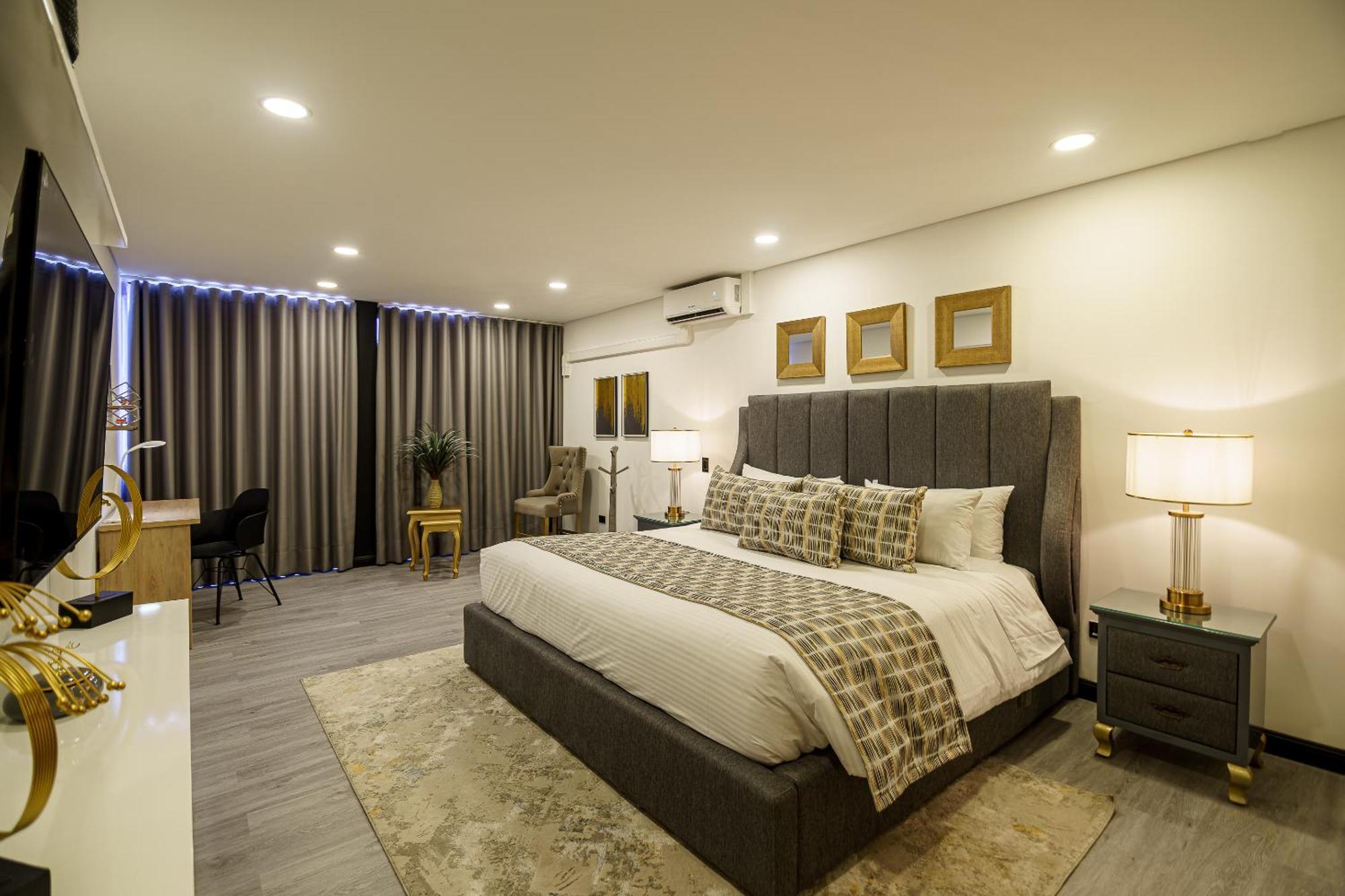 First Class Hotel เมเดยิน ภายนอก รูปภาพ