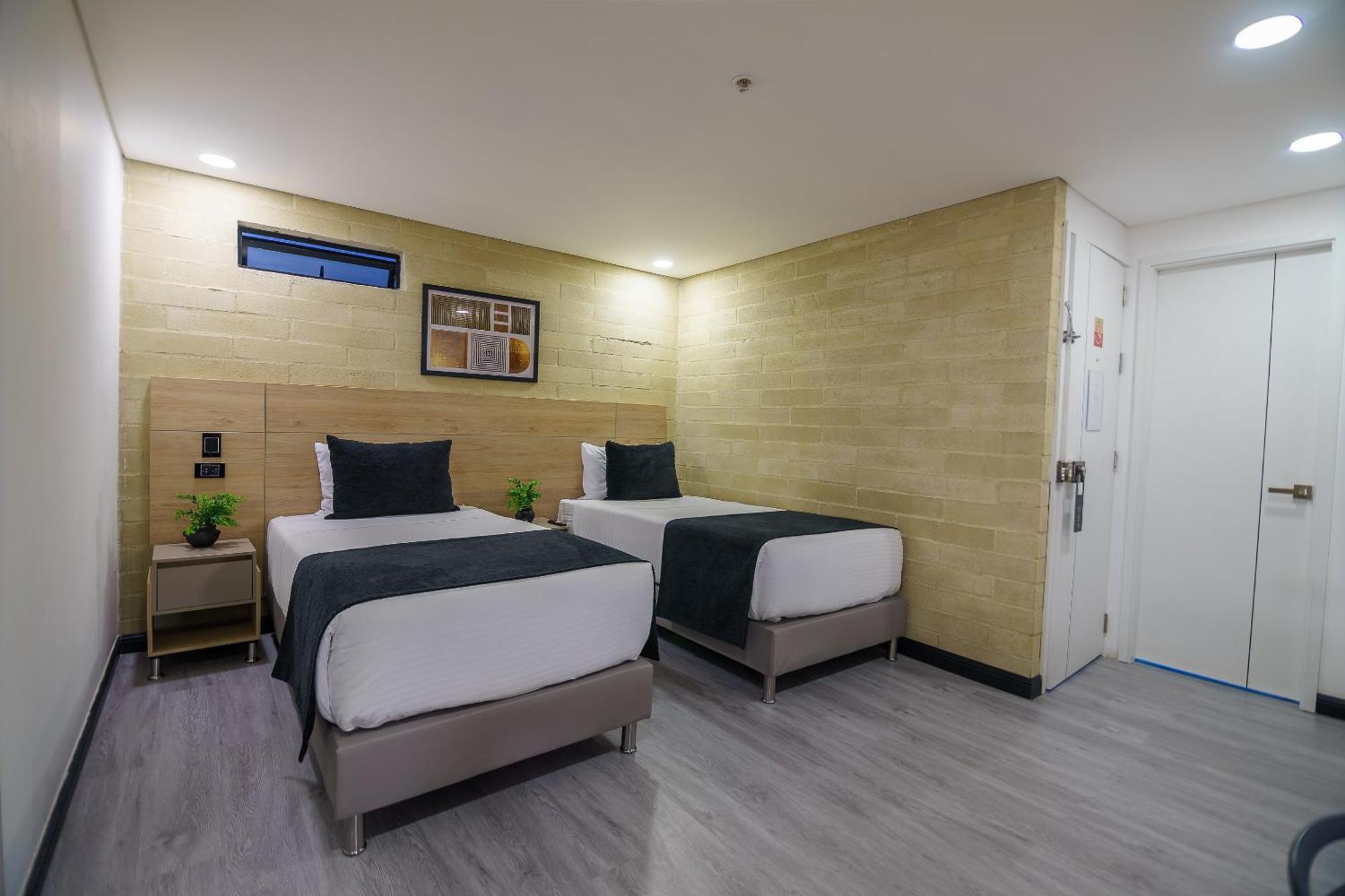 First Class Hotel เมเดยิน ภายนอก รูปภาพ