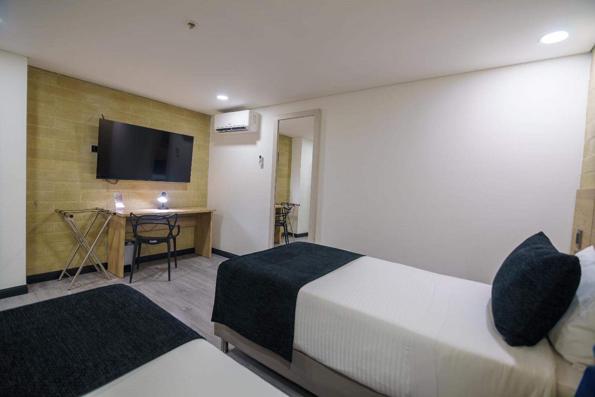 First Class Hotel เมเดยิน ภายนอก รูปภาพ